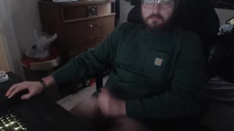 Snapshot of thickgarrett chatting on 12/15/25, 08:46 thickgarrett online show from 12/15/25, 08:46