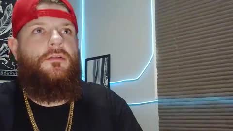 Snapshot of thickhandsomeman chatting on 12/13/24, 04:11 ThickHandsomeMan online show from 12/13/24, 04:11