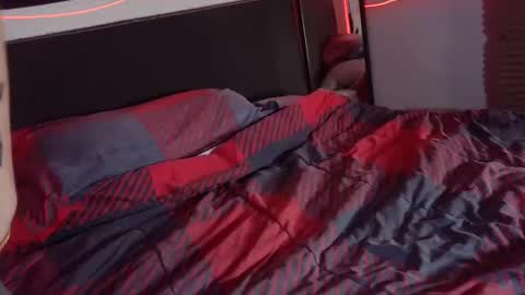 Snapshot of thickhandsomeman chatting on 01/27/25, 04:52 ThickHandsomeMan online show from 01/27/25, 04:52