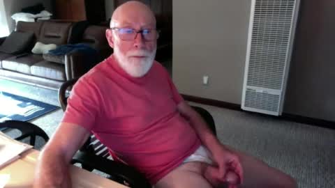 Snapshot of thickmorninwood chatting on 07/16/26, 02:01 thickmorninwood online show from 07/16/26, 02:01