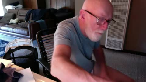 Snapshot of thickmorninwood chatting on 07/31/26, 04:17 thickmorninwood online show from 07/31/26, 04:17