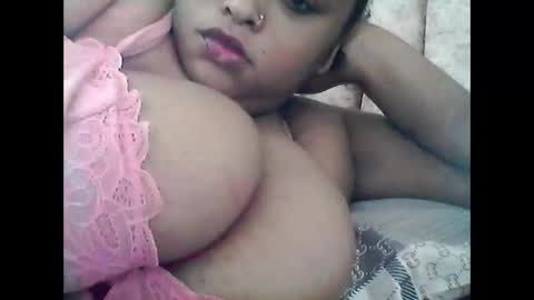 thicky_sandra online show from 02/05/26, 06:51