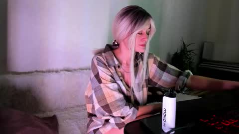 thief_of_hearts_ online show from 11/15/25, 12:19