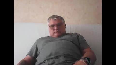 Thierrysymp online show from 09/14/25, 09:41