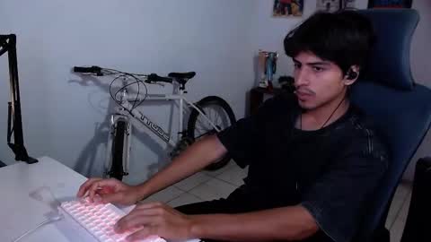 thieves_us online show from 10/28/25, 05:48