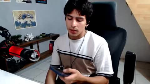 Snapshot of thieves_us chatting on 01/16/26, 04:05 thieves_us online show from 01/16/26, 04:05