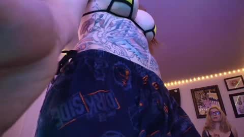 Snapshot of thighsnacks chatting on 06/07/26, 03:32 snacks online show from 06/07/26, 03:32