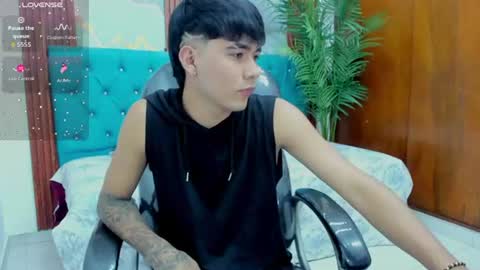 Snapshot of thiiago_collins chatting on 07/22/26, 09:17 THIAGO COLLINS online show from 07/22/26, 09:17