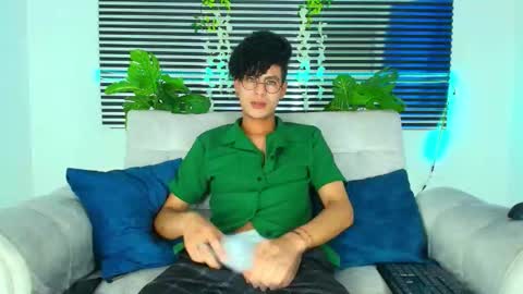 Thiago Saenzz online show from 02/05/26, 04:22