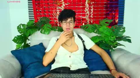 Thiago Saenzz online show from 02/24/26, 04:05