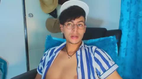 Snapshot of thiiagosaeenz chatting on 06/11/26, 12:32 Thiago Saenzz online show from 06/11/26, 12:32