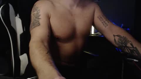 Snapshot of thikchikpapi chatting on 11/30/25, 08:51 Thikchikpapi online show from 11/30/25, 08:51