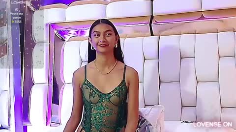 Snapshot of thin_eva chatting on 01/24/25, 08:13 Eva online show from 01/24/25, 08:13