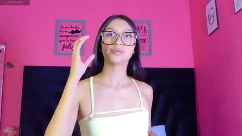 Snapshot of thin_eva chatting on 02/13/26, 01:07 Eva online show from 02/13/26, 01:07