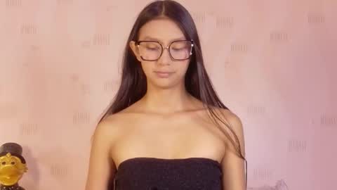 Snapshot of thin_eva chatting on 02/14/26, 12:57 Eva online show from 02/14/26, 12:57