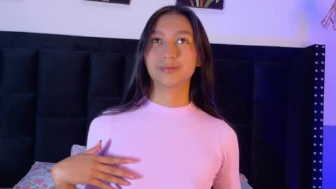 Snapshot of thin_eva chatting on 02/20/26, 01:00 Eva online show from 02/20/26, 01:00