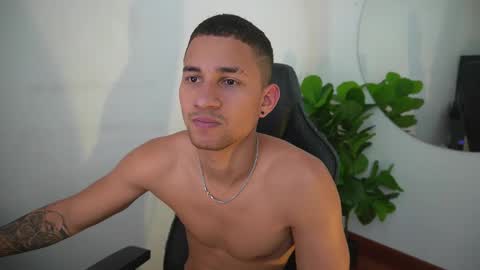 thin_tommy11 online show from 12/20/25, 08:49