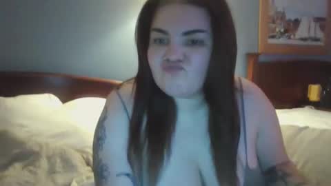 Snapshot of thirstyformorecum chatting on 02/16/25, 09:16 thirstyformorecum online show from 02/16/25, 09:16