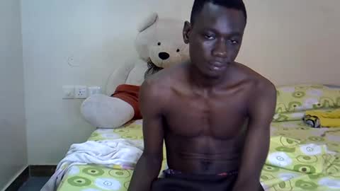 Snapshot of thirstyspoiller254 chatting on 05/04/26, 04:03 thirstyspoiller254 online show from 05/04/26, 04:03