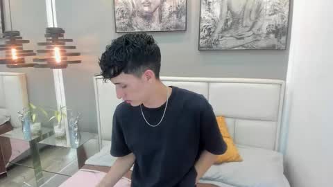 Thom online show from 03/19/26, 12:20