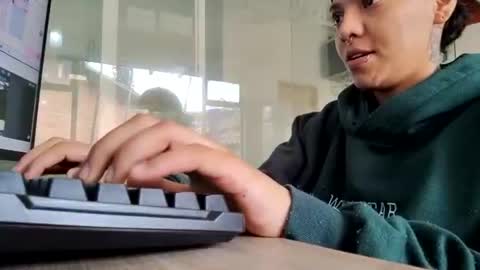 thomas27f online show from 11/24/25, 06:51