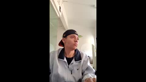 thomas27f online show from 11/29/25, 07:39