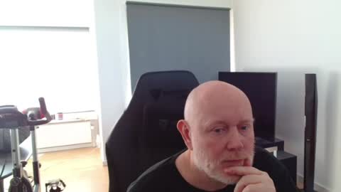 thomas806035 online show from 07/05/26, 04:14