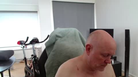 thomas806035 online show from 07/12/26, 11:45