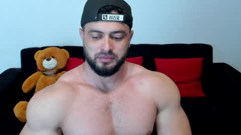 Thomas Brandon online show from 01/18/25, 06:03