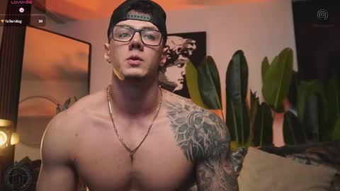 Thomas Falcon online show from 01/08/26, 01:19