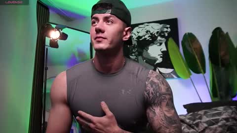 Thomas Falcon online show from 02/07/26, 12:14