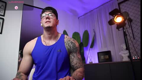 Thomas Falcon online show from 02/12/26, 11:44