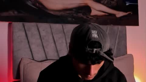 Snapshot of thomas_fit1 chatting on 11/04/25, 02:21 Thomas 3 JUST STAY AND BE MY LAST LOVE online show from 11/04/25, 02:21