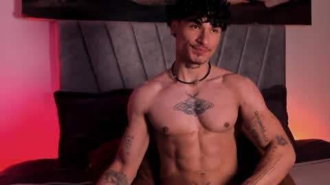 Snapshot of thomas_fit1 chatting on 11/24/25, 02:11 Thomas 3 JUST STAY AND BE MY LAST LOVE online show from 11/24/25, 02:11