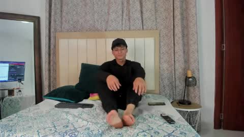 Snapshot of thomas_millers chatting on 04/08/26, 01:16 thomas_millers online show from 04/08/26, 01:16