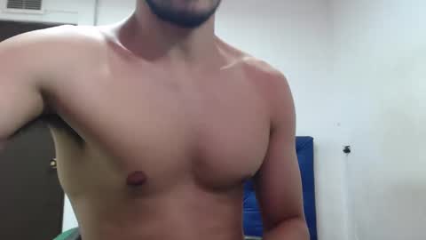 Snapshot of thomas_neuman chatting on 12/19/24, 03:52 Thomas online show from 12/19/24, 03:52