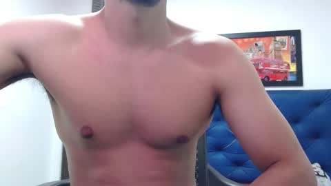 Snapshot of thomas_neuman chatting on 02/03/25, 08:03 Thomas online show from 02/03/25, 08:03