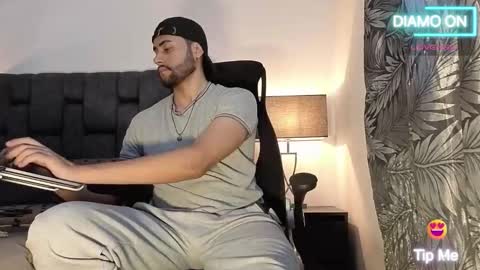 Thomas online show from 12/02/25, 06:58