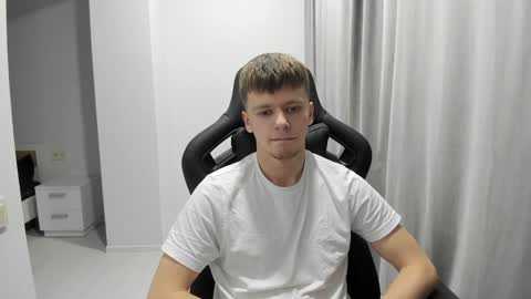 Snapshot of thomas_shelbivip chatting on 01/28/25, 04:41 Tomas online show from 01/28/25, 04:41