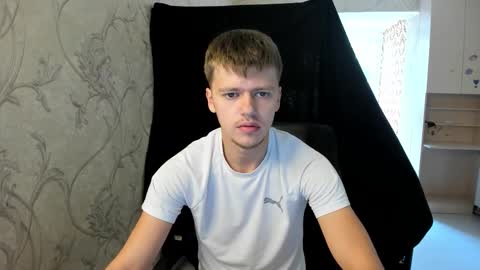 Snapshot of thomas_shelbivip chatting on 09/17/25, 09:00 Tomas online show from 09/17/25, 09:00