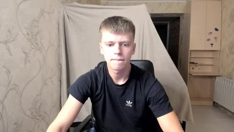 Snapshot of thomas_shelbivip chatting on 10/09/25, 08:29 Tomas online show from 10/09/25, 08:29