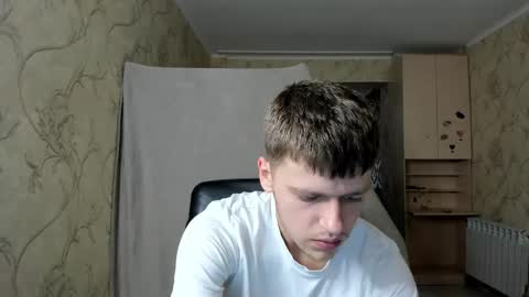 Snapshot of thomas_shelbivip chatting on 10/19/25, 02:07 Tomas online show from 10/19/25, 02:07