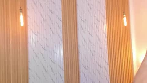 Snapshot of thomas_walker0 chatting on 11/29/25, 12:08 Thomas online show from 11/29/25, 12:08