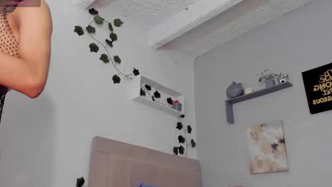 Snapshot of thomas_wild chatting on 04/06/26, 04:46 Thomas online show from 04/06/26, 04:46