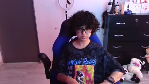 VALERIA online show from 11/04/25, 07:02