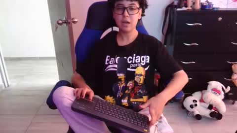 VALERIA online show from 12/04/25, 06:49