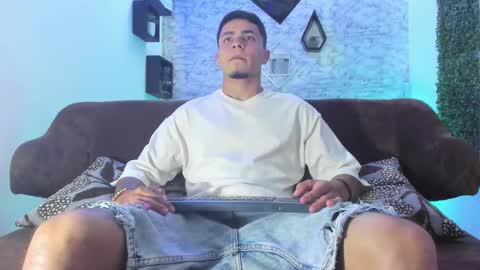 thomass_conor online show from 10/20/25, 10:10