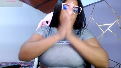 Snapshot of thommson_caroline chatting on 05/18/26, 10:59 Carol online show from 05/18/26, 10:59