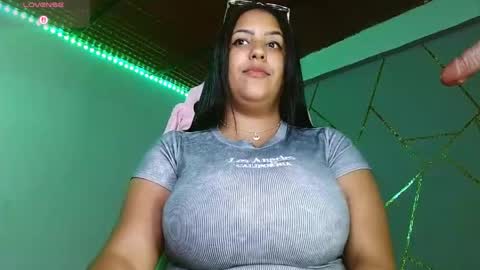 Snapshot of thommson_caroline chatting on 05/19/26, 01:56 Carol online show from 05/19/26, 01:56