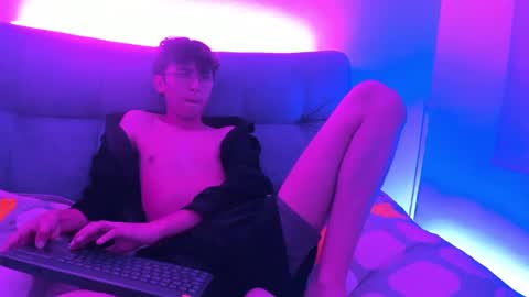  thommy comp online show from 03/05/25, 09:16